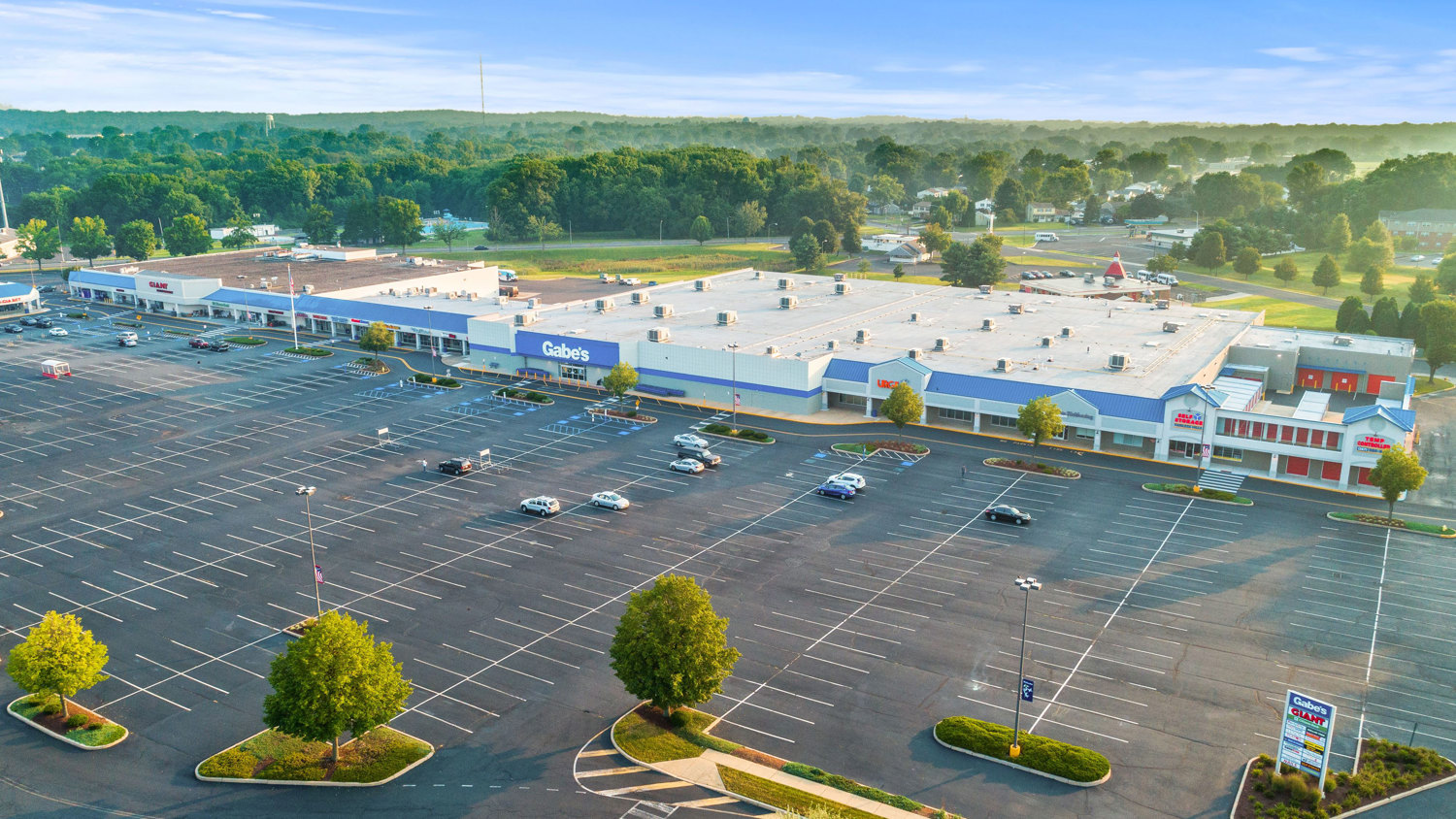 Larken Associates Welcomes Sweet Dreams Bedding & Furniture to Fairless Hills Towne Center