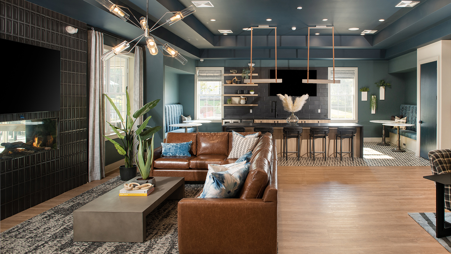 The Ridge at Readington Luxury apartments with clubhouse lounge in Whitehouse Station, NJ – The Ridge at Readington