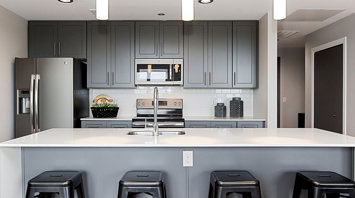 The Pinnacle at 65 Luxury apartment kitchen in Bethlehem, PA – The Pinnacle @ 65