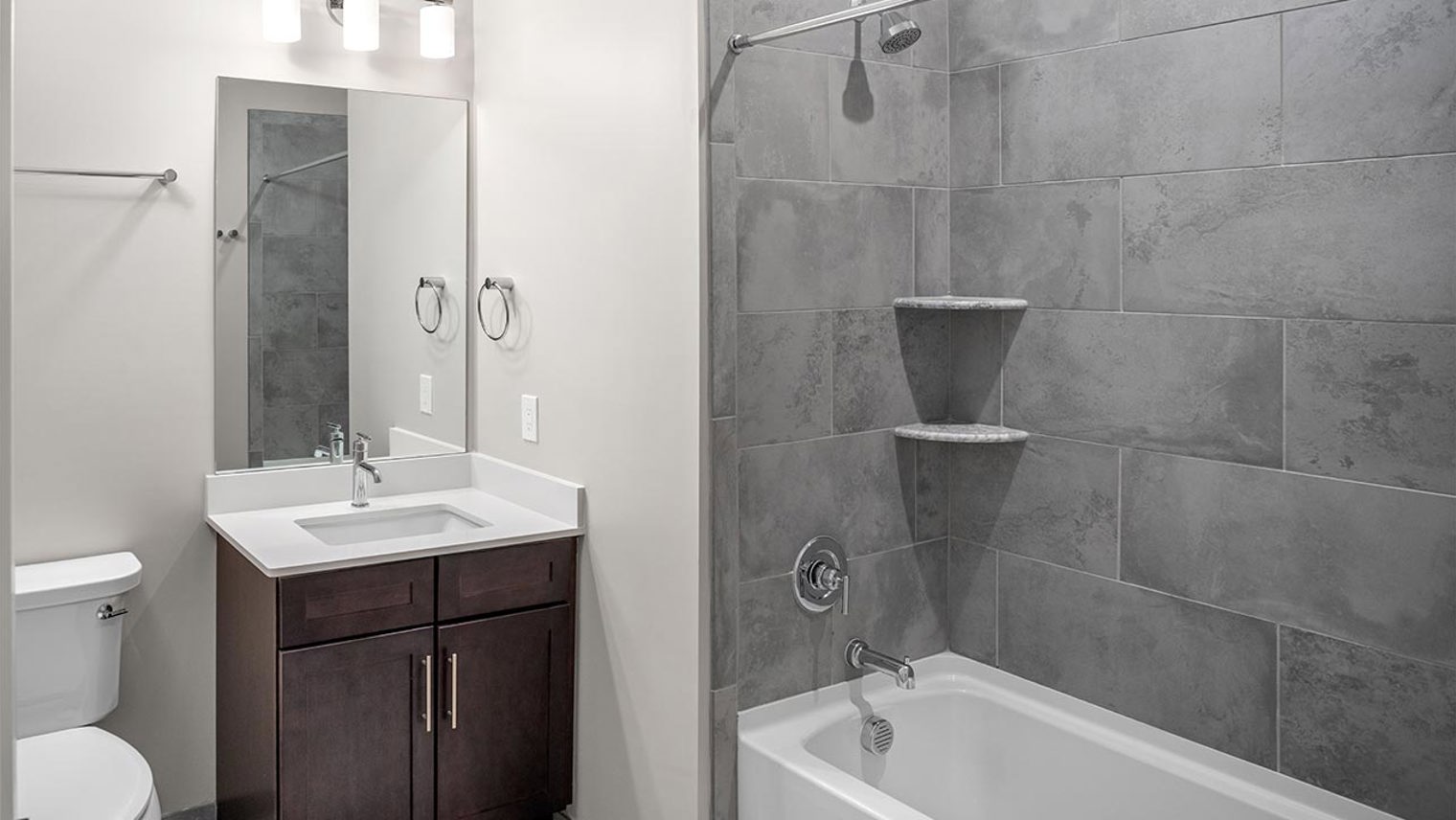 The Ridge at Readington Luxury elevator building apartment second bathroom in Whitehouse Station, NJ – The Ridge at Readington