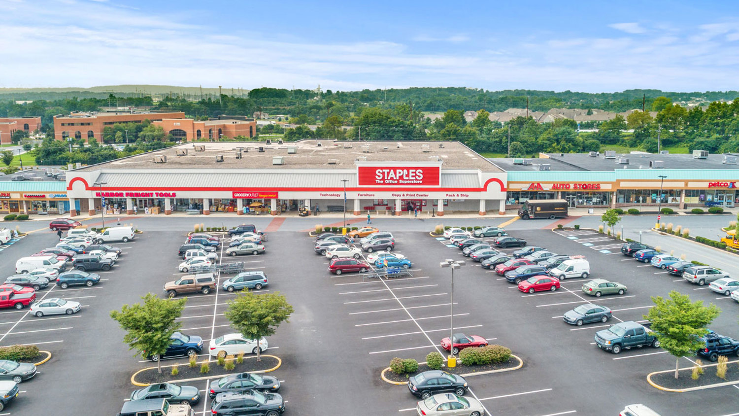 Larken Associates Negotiates Professional Office Lease to Bring Personnel Services Company to Lehigh County, PA