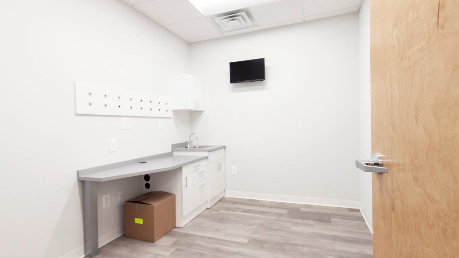 Larken Associates Inks Medical Office Lease to Bring New Ophthalmology Practice to Branchburg Commons 