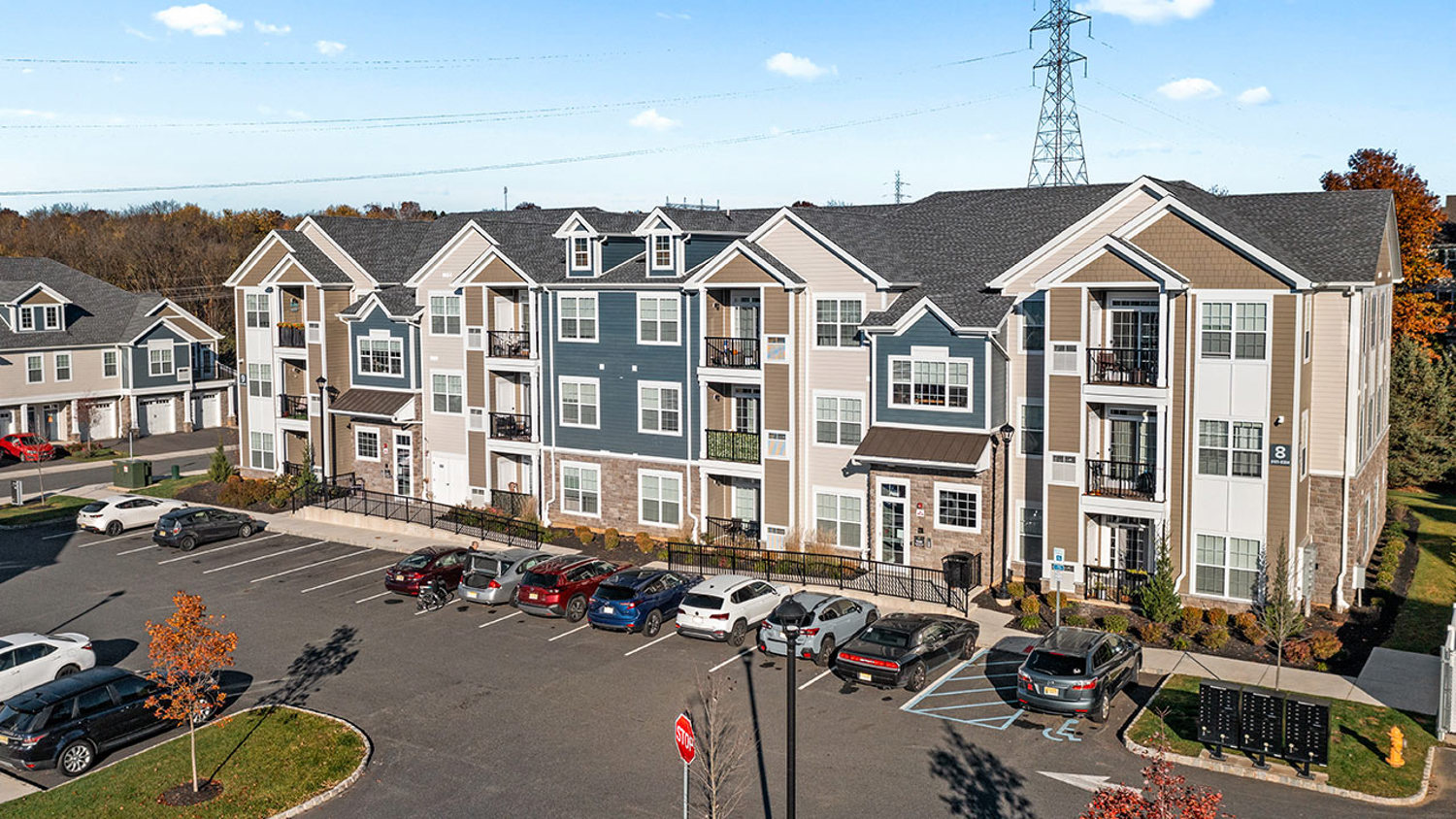 Luxury apartment rentals Lopatcong, New Jersey - Autumn Ridge At Lopatcong