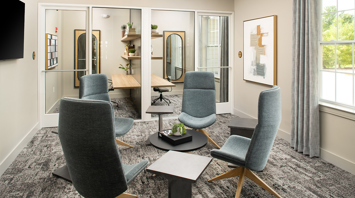 The Ridge at Readington Luxury apartments with clubhouse conference room in Whitehouse Station, NJ – The Ridge at Readington