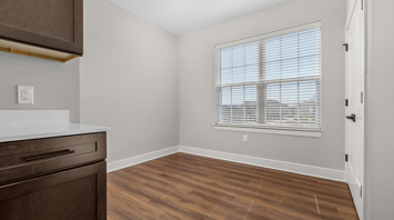 Trailside Village 2 bedroom 2.5 bath Camden garden apartment for rent with dining area – Trailside Village in Easton, PA
