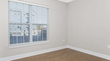 Monte View at Pohatcong Luxury garden apartment second bedroom with luxury LVT plank flooring in Pohatcong Twp, NJ – Monte View at Pohatcong