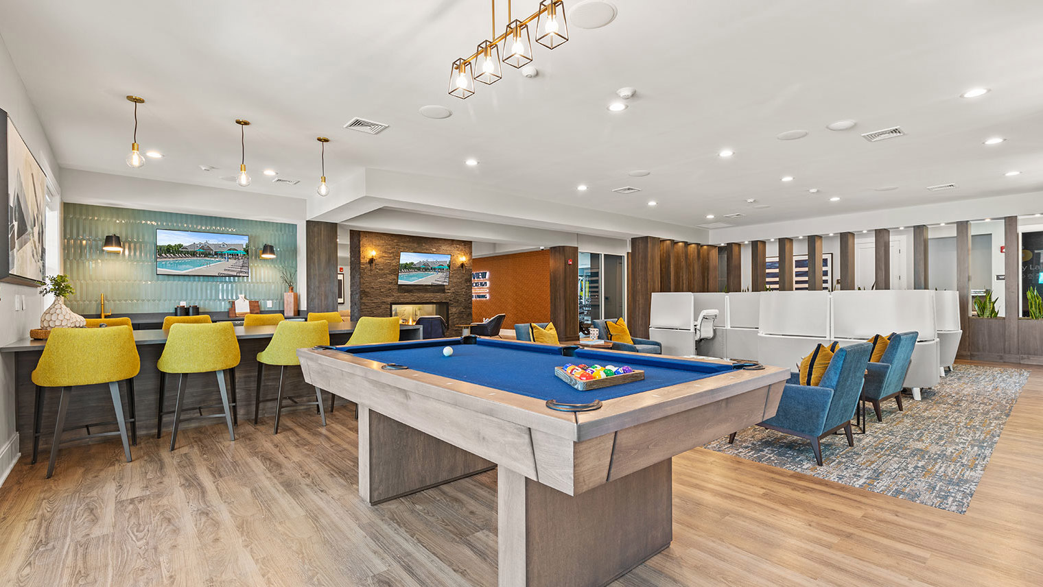 The View at Mackenzi Garden apartment rentals with a clubhouse lounge and pool table in York, PA – The View at Mackenzi