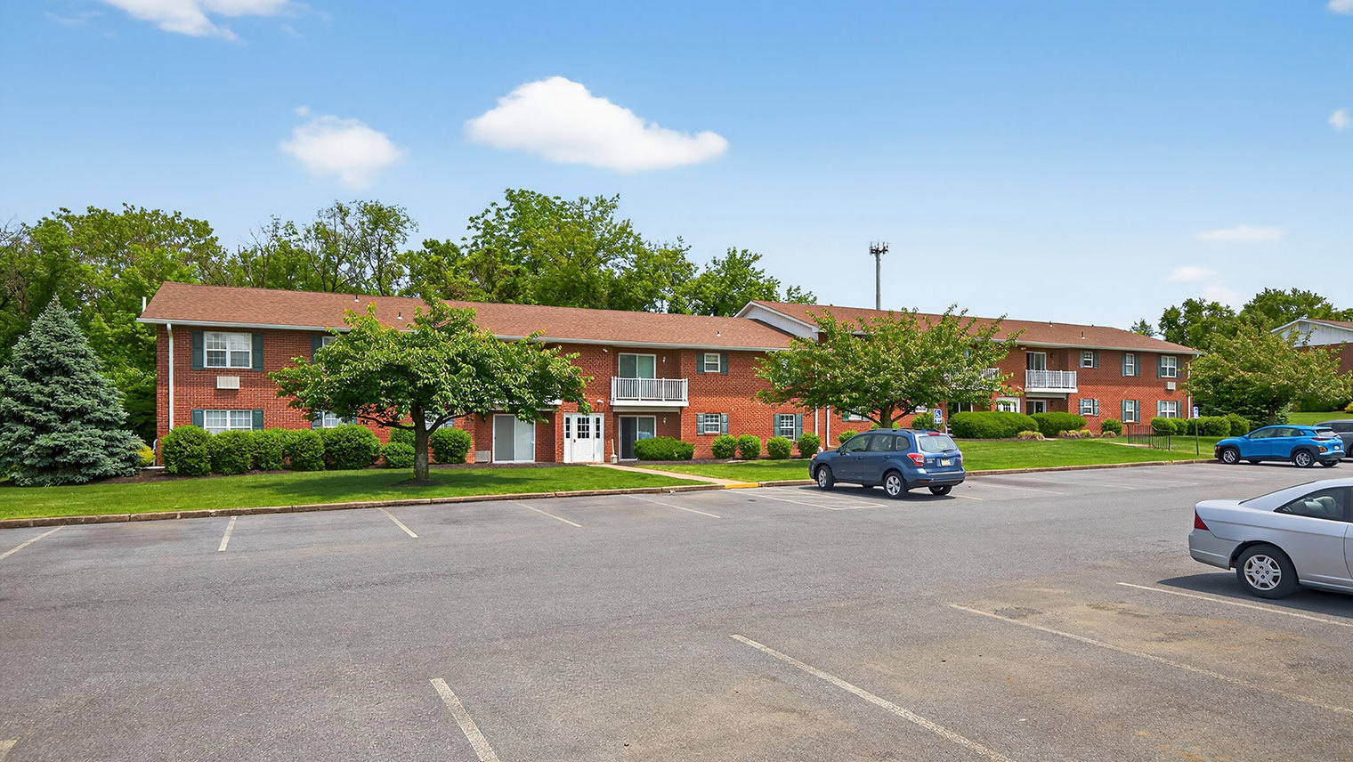 The Meadows at Lehigh Pet-friendly 1- and 2-bedroom apartments for rent in Bethlehem, PA – The Meadows at Lehigh