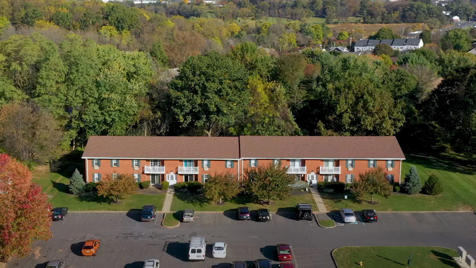 The Meadows at Lehigh Aerial view of pet-friendly 1- and 2-bedroom apartments for rent and 3-bedroom townhomes in Bethlehem, PA – The Meadows at Lehigh