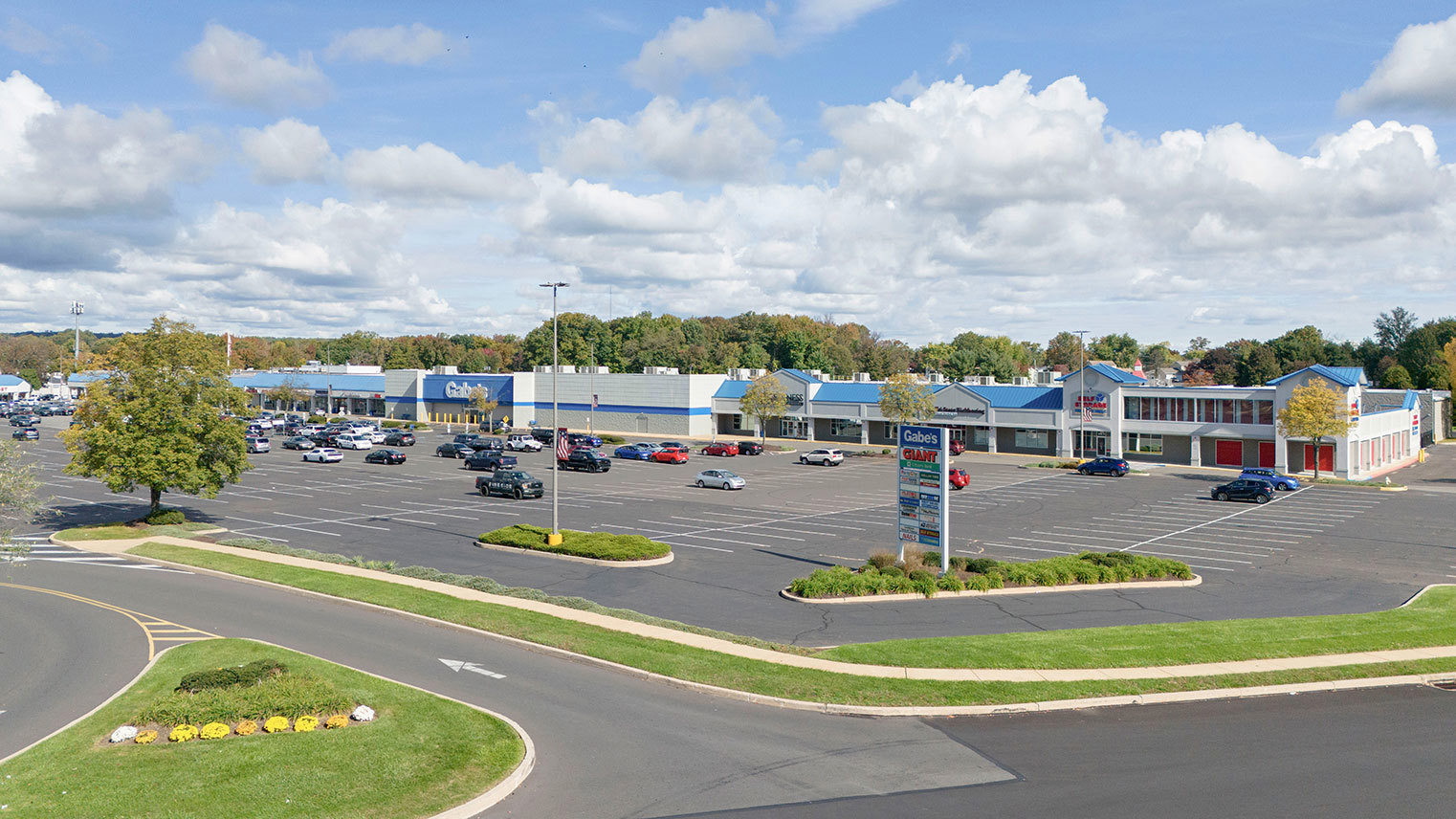 Fairless Hills Towne Center Aerial view of complex with medical, office and retail space for lease in Fairless Hills, PA – Fairless Hills Towne Center