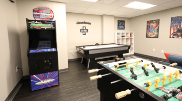 The Pinnacle at 65 Luxury apartment rentals with lounge and game room in Bethlehem, PA – The Pinnacle @ 65