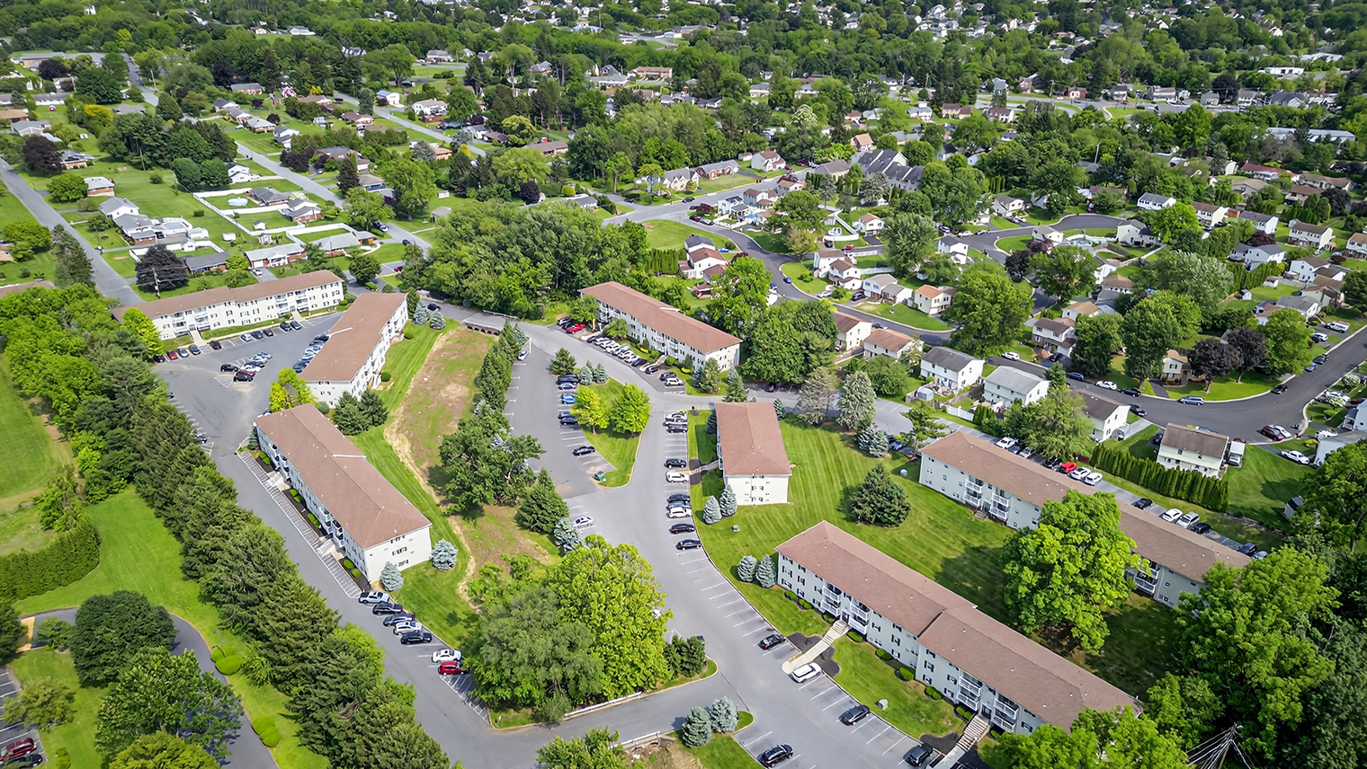 The Hills at Lehigh Aerial view of 1 and 2 bedroom apartments for rent in Bethlehem, PA – Hills at Lehigh