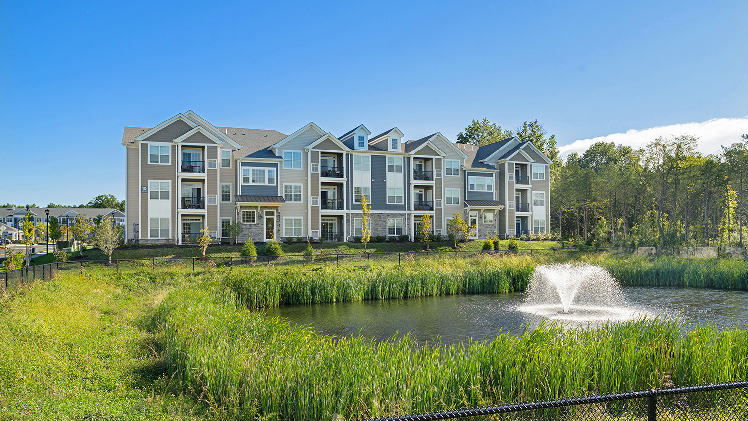 The Ridge at Readington Luxury garden apartments for rent in Whitehouse Station, NJ – The Ridge at Readington