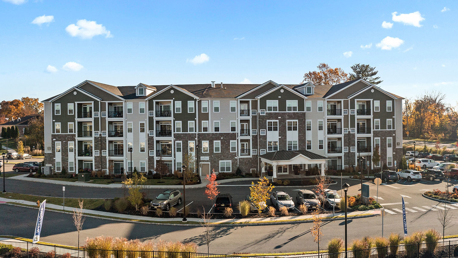 Horizons at Autumn Ridge Exterior view of 55+ active adult garden apartments in Lopatcong, NJ – Horizons at Autumn Ridge