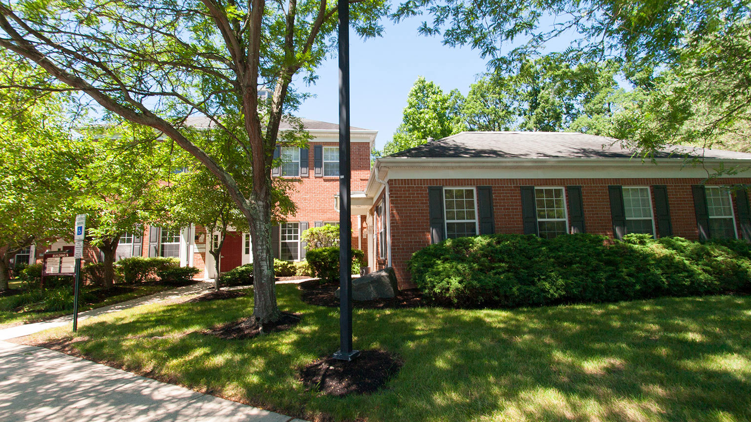 Montgomery Commons Office building for lease near me Princeton, New Jersey - Montgomery Commons