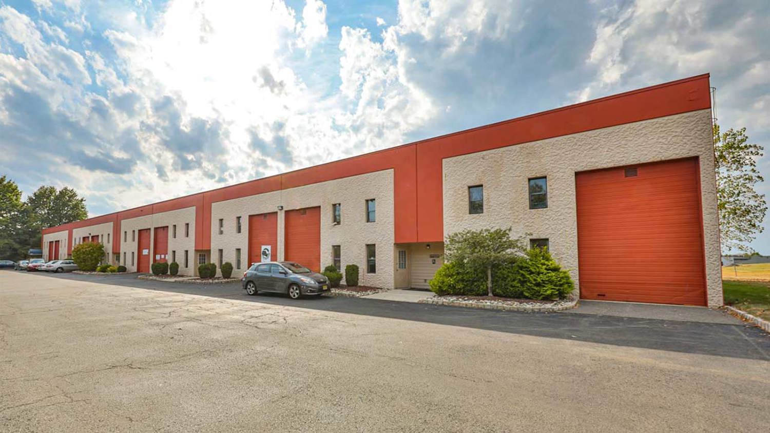 Larken Associates Closes 3,000 Square Feet of New Commercial Rental Leases at Hillsborough Business Center 