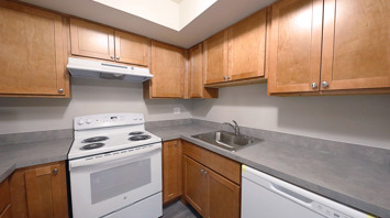 Geraldine Street Apartments Affordable pet-friendly apartment kitchen in Bethlehem, PA with ample counter and cabinet space – Geraldine Street Apartments