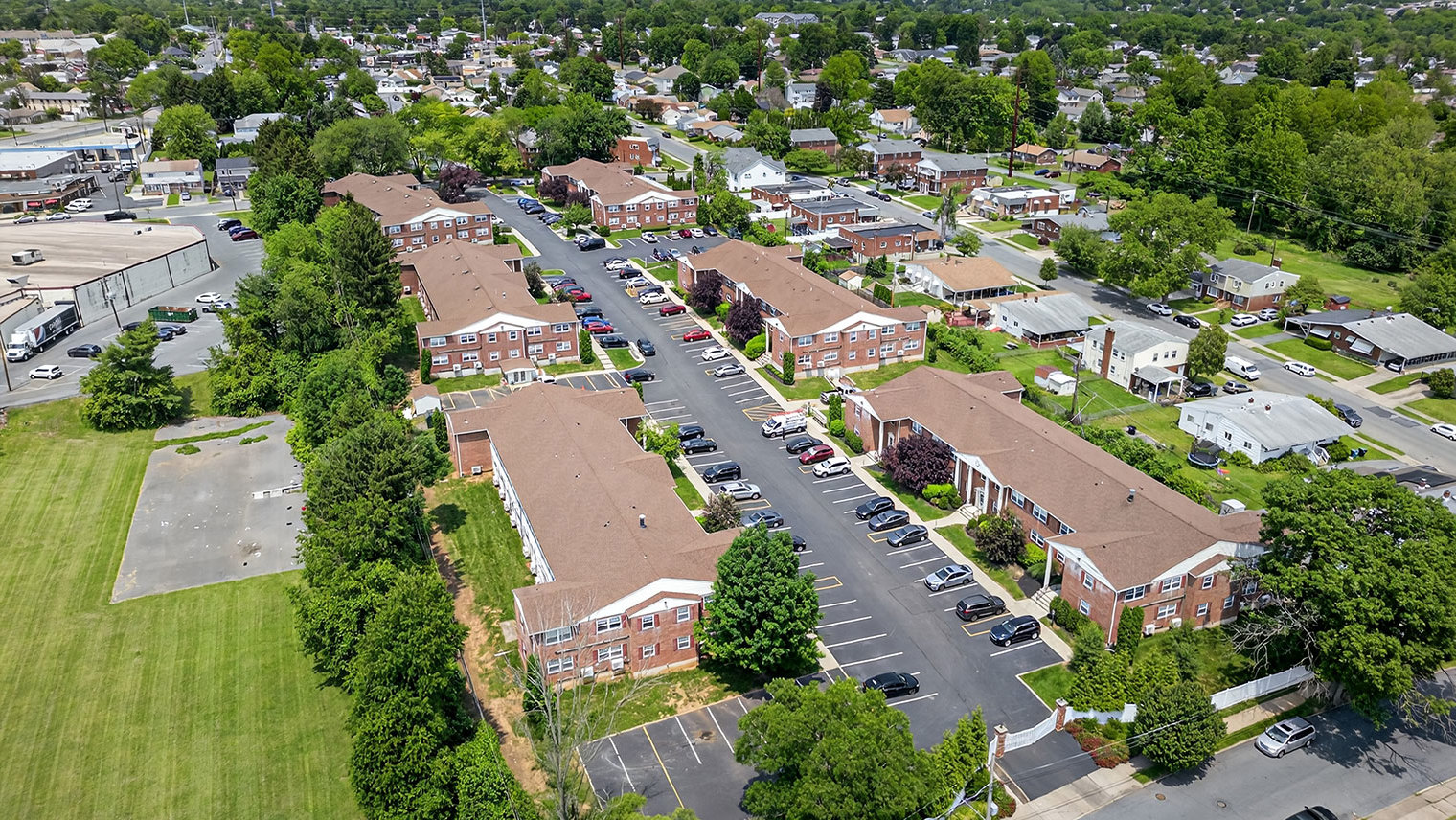 River Run Apartments Garden style apartment rentals Bethlehem, Pennsylvania - River Run Apartments