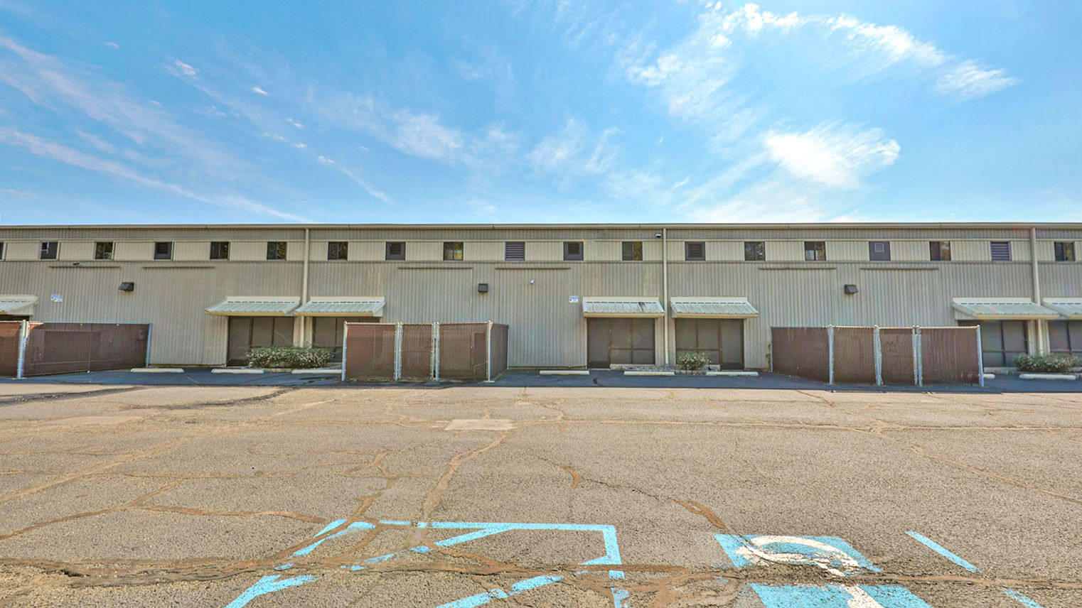 Hillsborough Business Center Light assembly suite for lease Hillsborough, New Jersey - Hillsborough Business Center