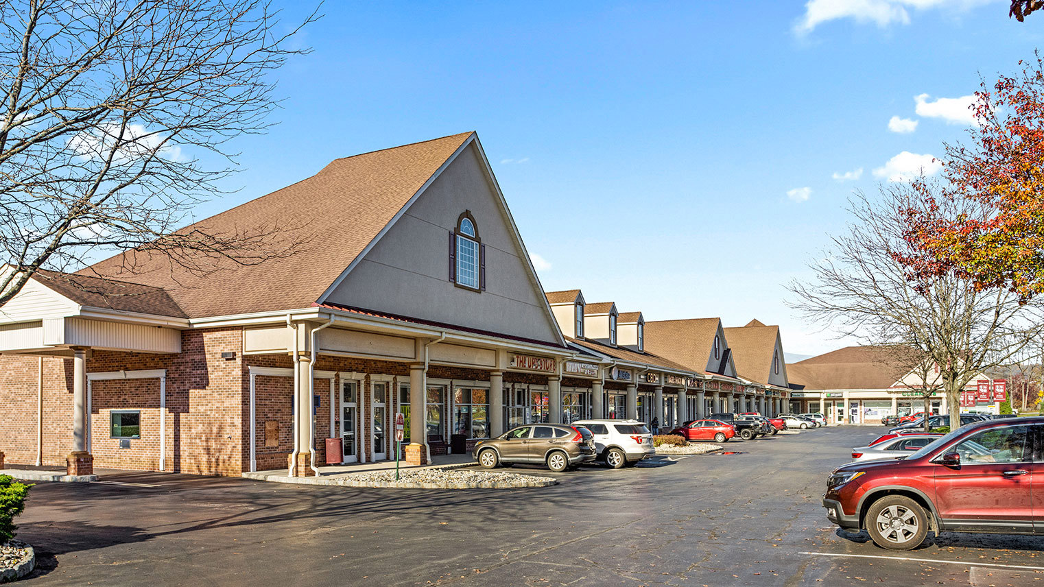 Strykers Crossing Shopping Center Strykers Crossing Shopping Center