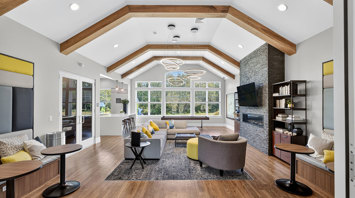 The Reserve at Copper Chase Garden apartment rentals with lounge in York, PA – The Oaks at Copper Chase