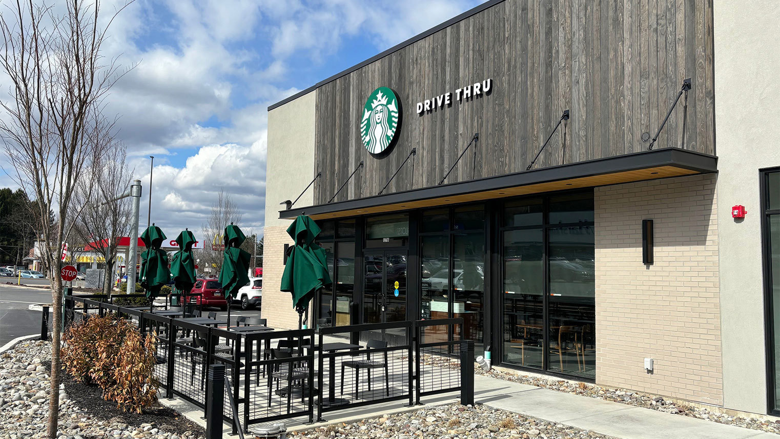Carbon Plaza Starbucks 3 25 C