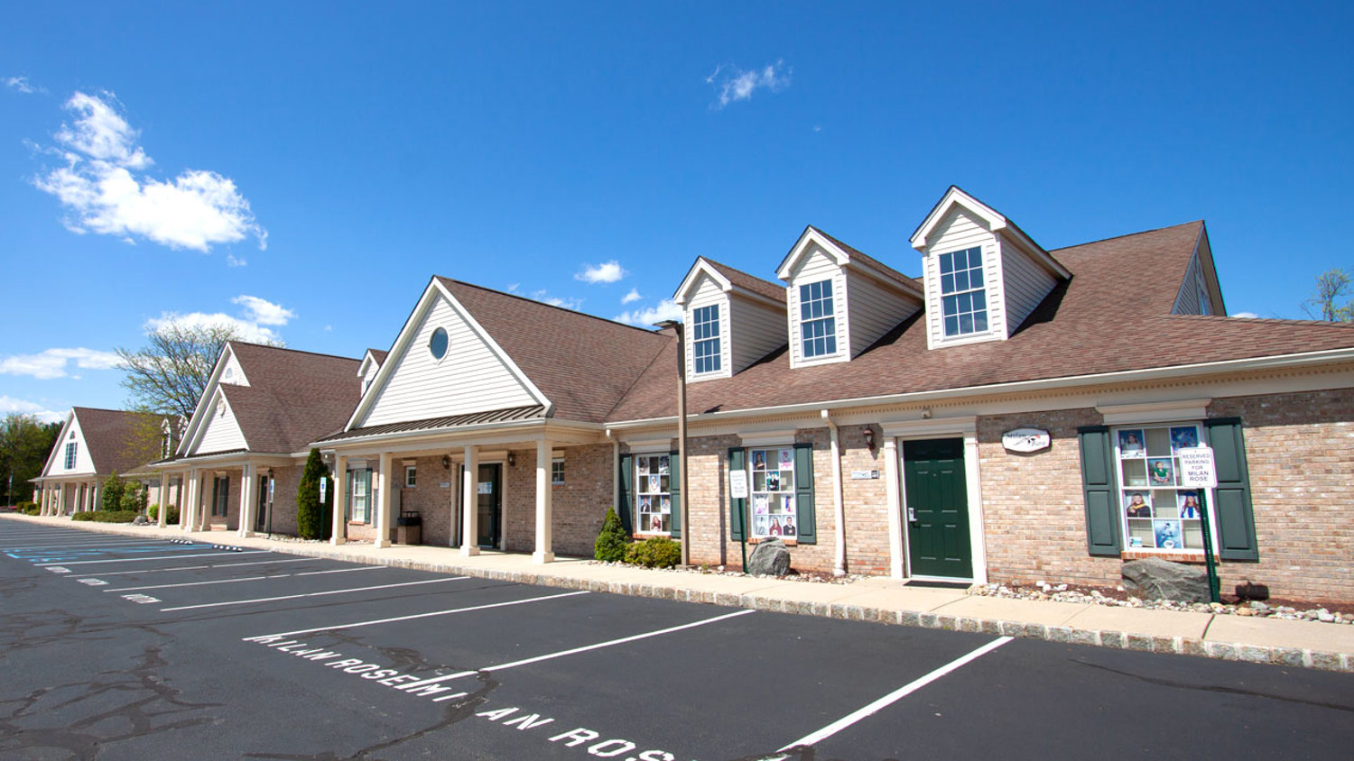 Larken Associates Welcomes a New Ice Cream Parlor to Kingsbridge Center in Hillsborough, NJ