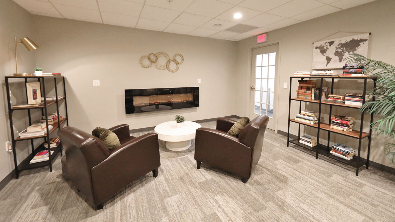 The Pinnacle @ 65 Pet friendly apartments with lounge and game room in Bethlehem, PA – The Pinnacle @ 65