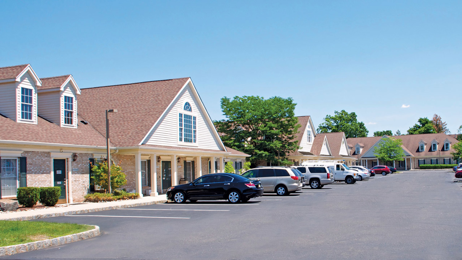 Larken Associates Welcomes Consignment Shop to Kingsbridge Center in Hillsborough, NJ
