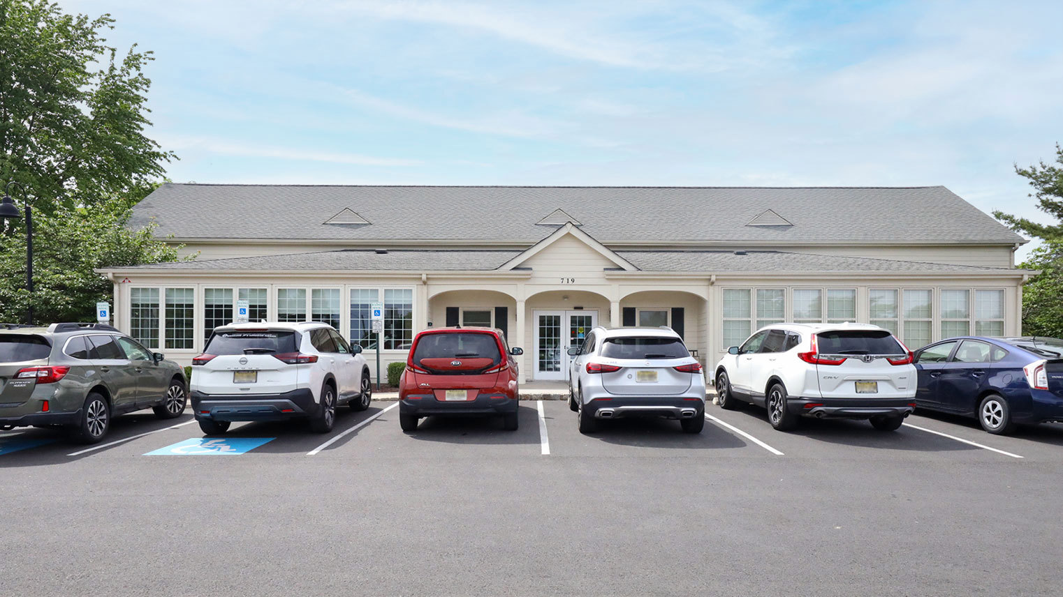 Gateway Building Build to suit office and medical space for lease with abundant building parking and handicap accessibility in Hillsborough NJ – Gateway Building