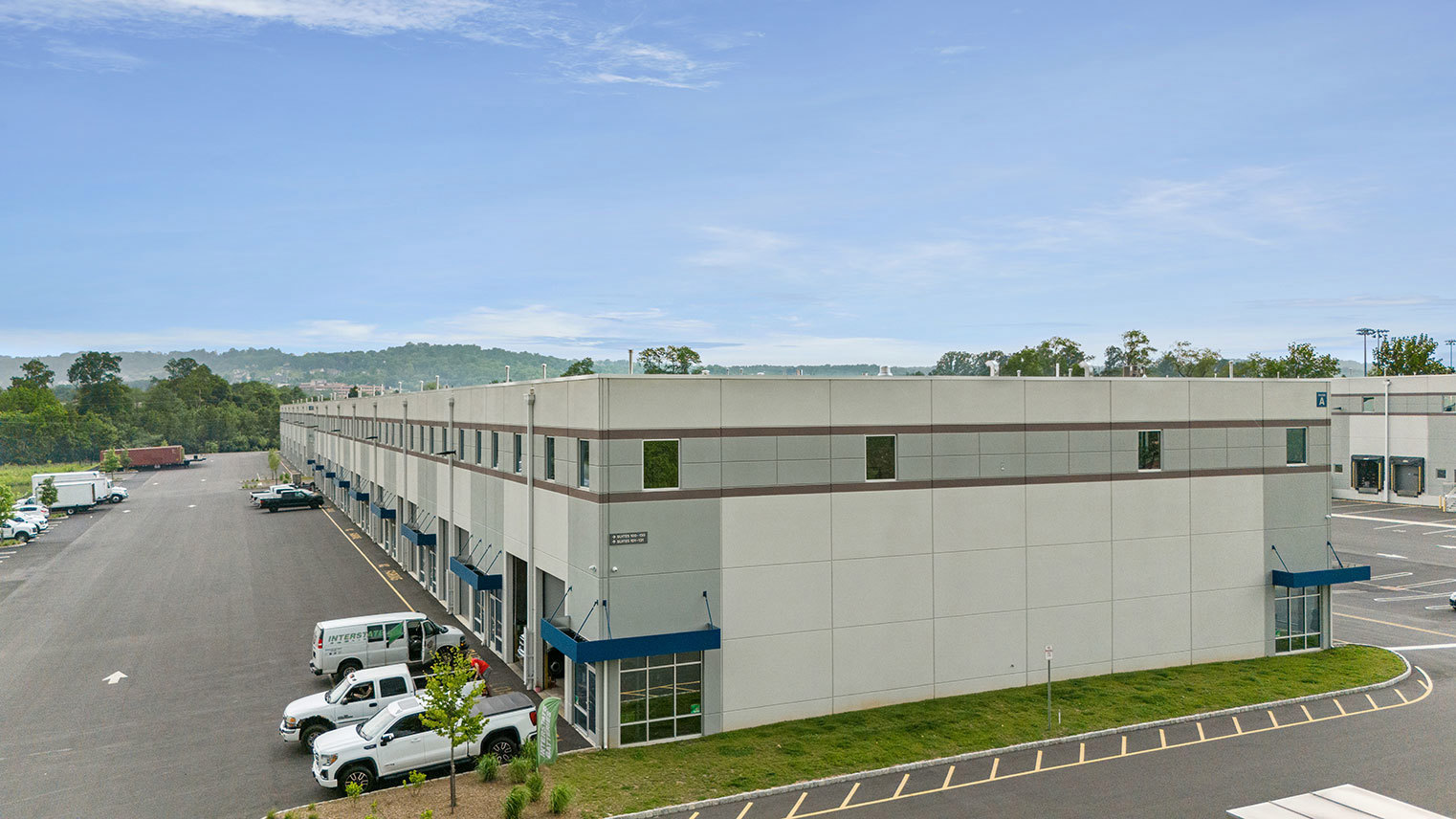Flemington Junction Business Center Warehouse space for lease with heavy floor load and loading docks in Flemington, NJ – Flemington Junction Business Center