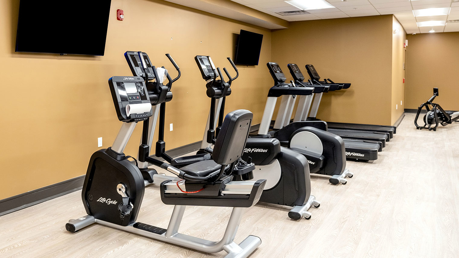 Horizons at Autumn Ridge 55+ active adult garden apartments with fitness center in Lopatcong, NJ – Horizons at Autumn Ridge