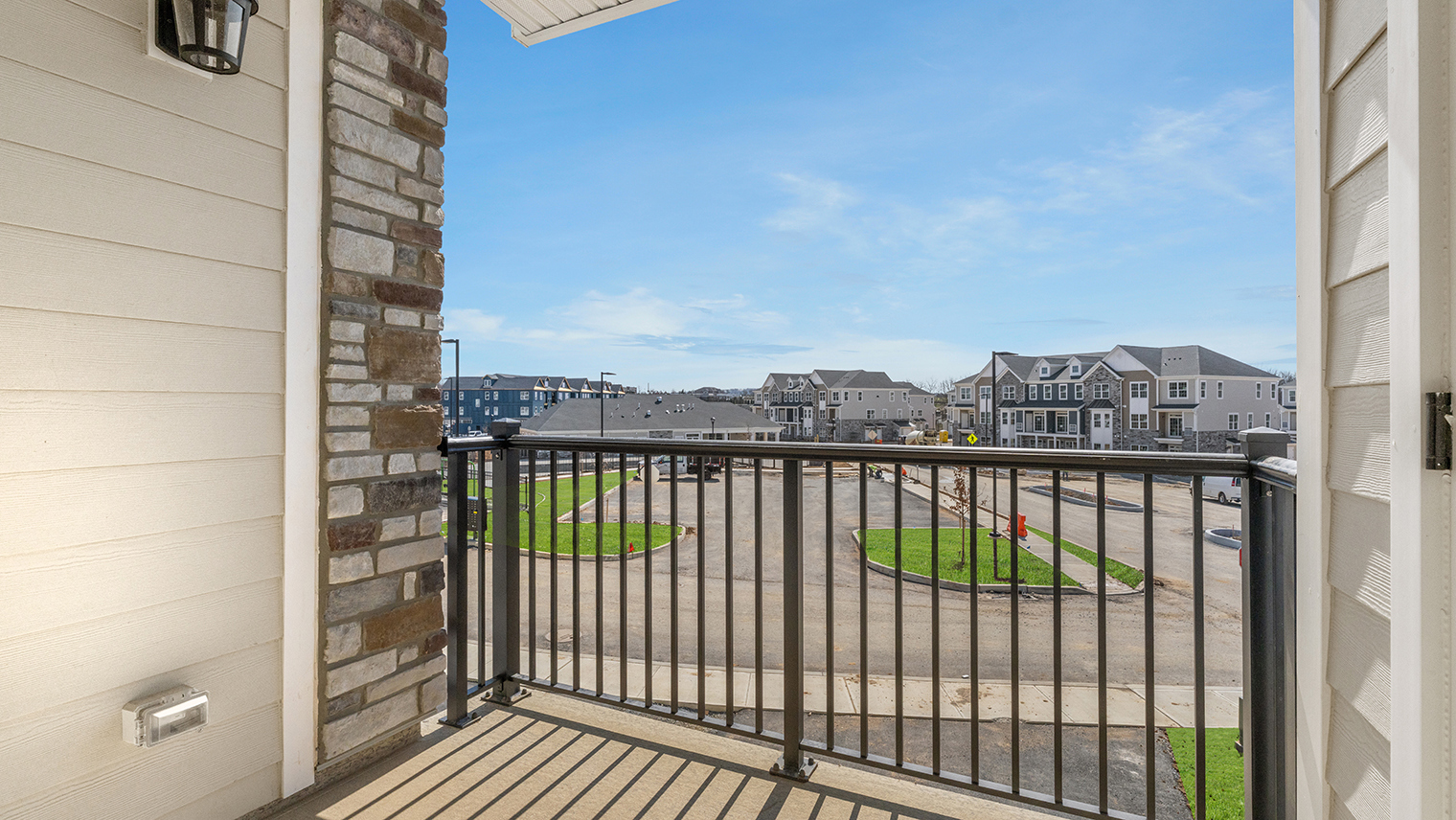 Trailside Village 2 bedroom 2.5 bath Camden garden apartment for rent with private patio – Trailside Village in Easton, PA