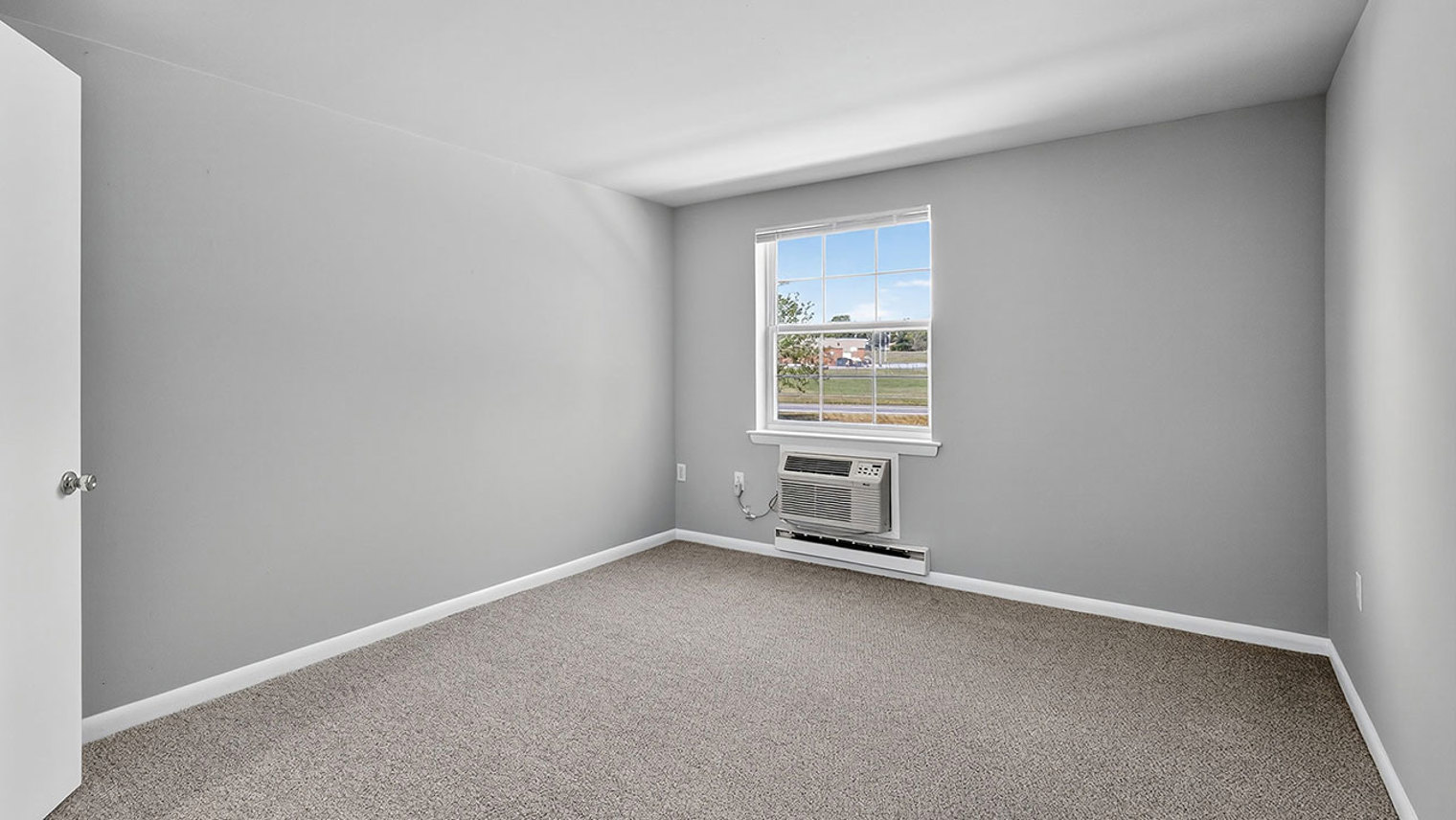 The Reserve at Copper Chase Spacious primary bedroom - apartments for rent near me York County, Pennsylvania - The Reserve at Copper Chase