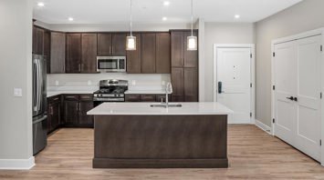 The Ridge at Readington Luxury elevator building apartment kitchen in Whitehouse Station, NJ – The Ridge at Readington