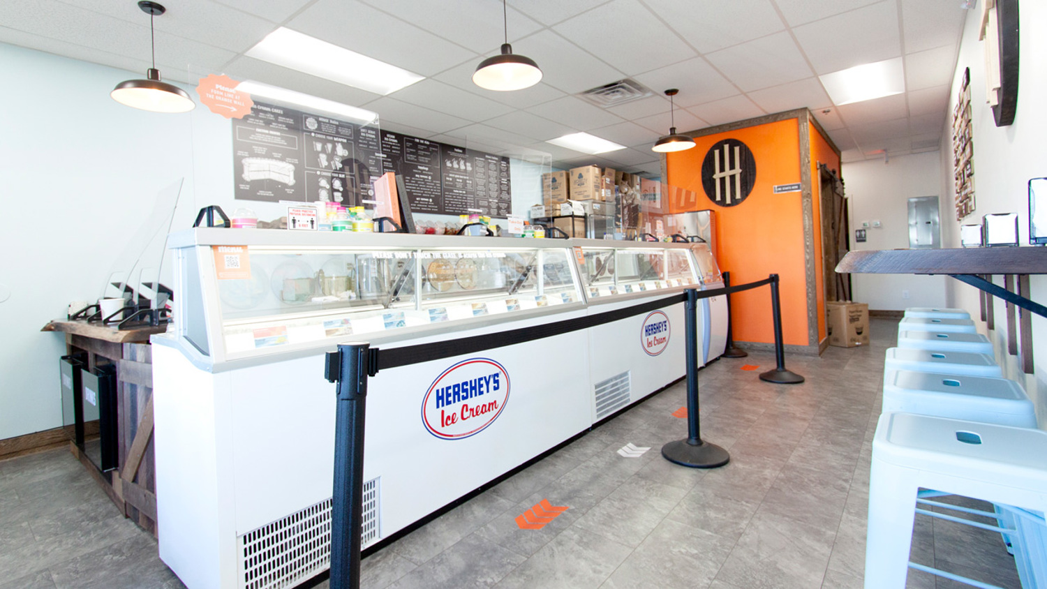 Larken Associates Welcomes Ice Cream Parlor to Kingsbridge Center in Hillsborough, NJ