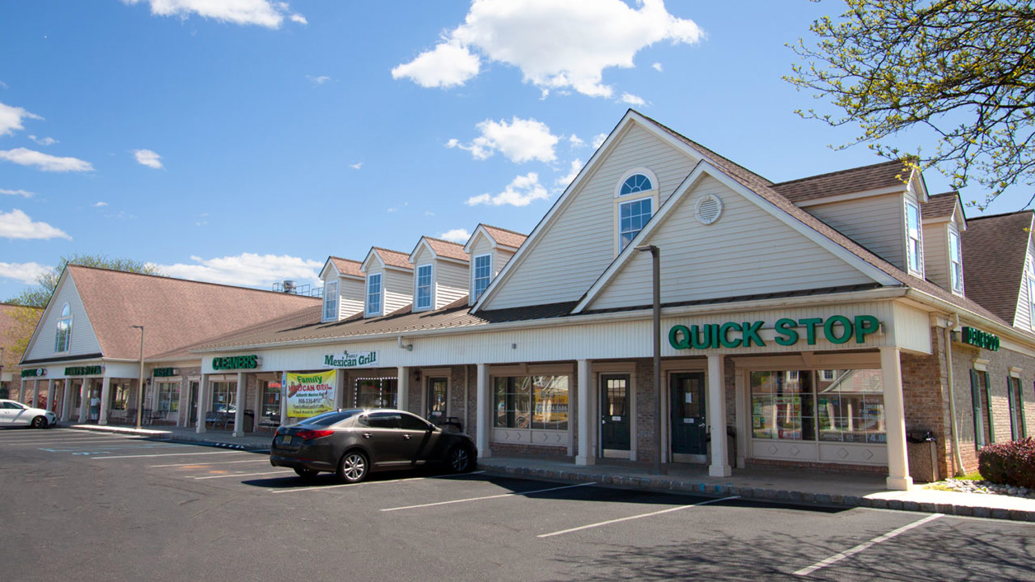 Larken Associates Welcomes Consignment Shop to Kingsbridge Center in Hillsborough, NJ