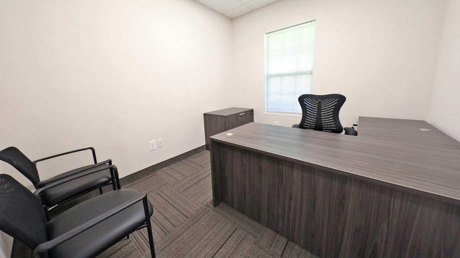 Suite Life at Branchburg Commons Furnished coworking space for lease in Branchburg, NJ – Suite Life at Branchburg Commons
