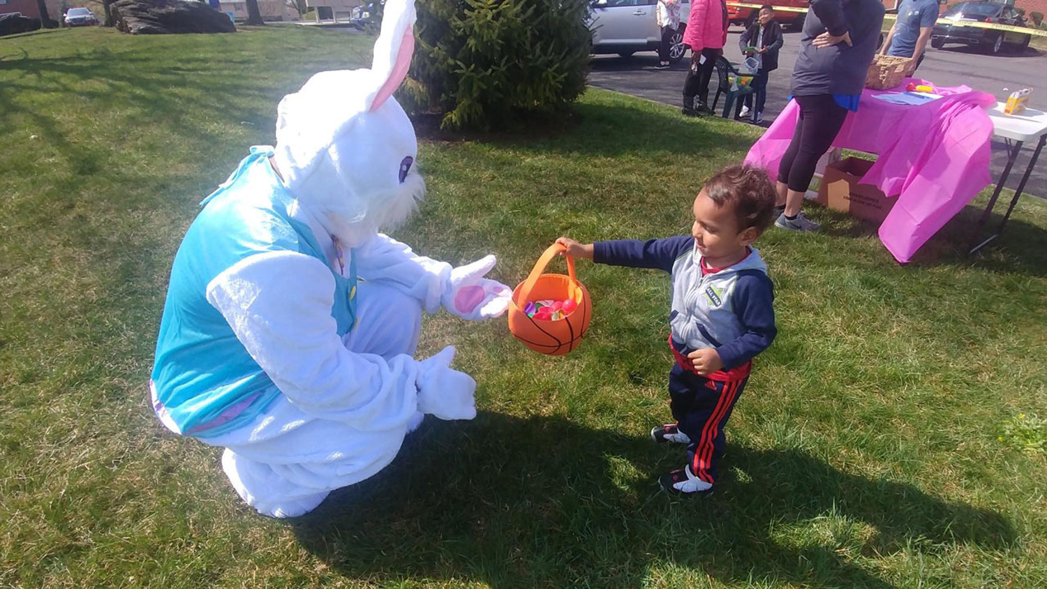 Larken Living Hosts First Annual Easter Egg Hunt for Residents of Bethlehem, PA Communities