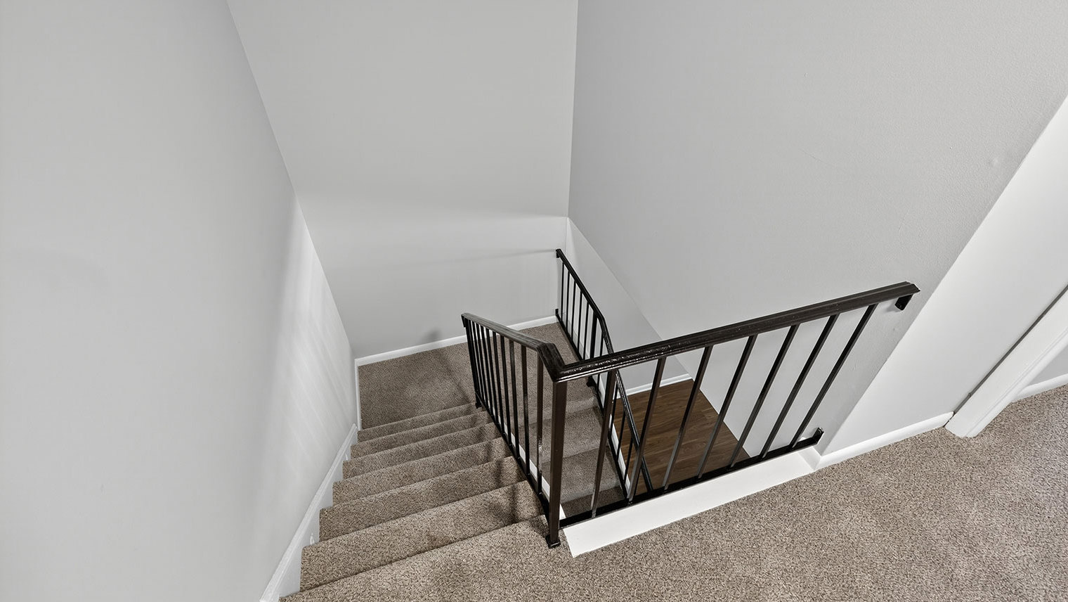 The Reserve at Copper Chase Stairway to second story - pet friendly apartment rentals York, Pennsylvania - The Reserve at Copper Chase