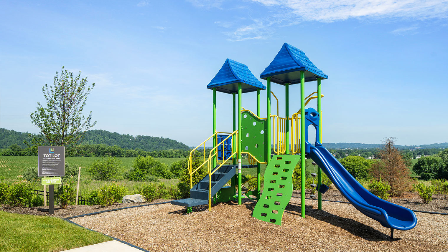 Monte View at Pohatcong Luxury apartment rentals with a tot lot in Pohatcong, NJ – Monte View at Pohatcong