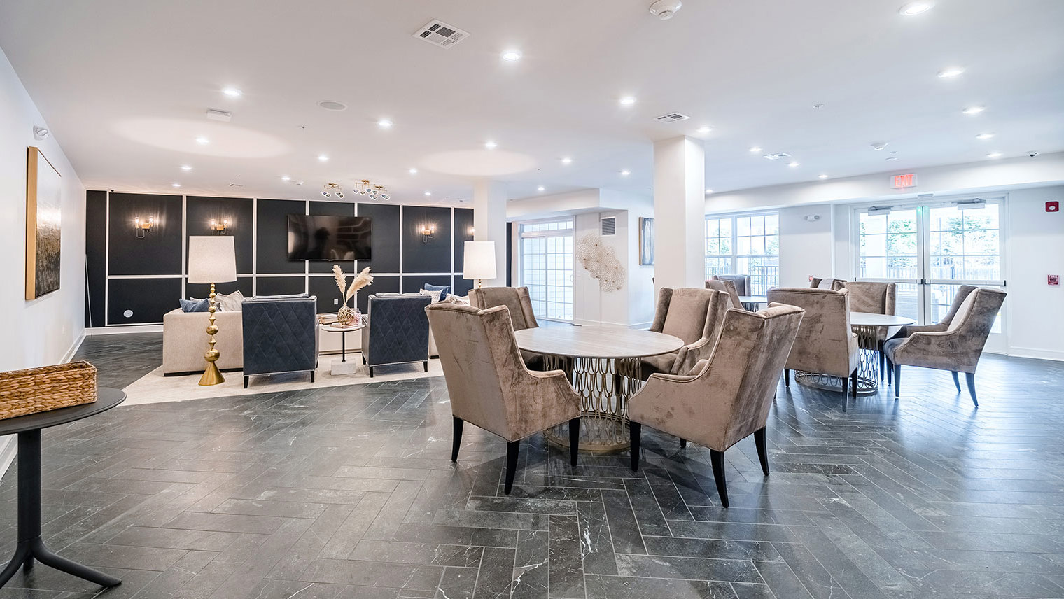 Horizons at Autumn Ridge 55+ active adult garden apartments with a lounge in Lopatcong, NJ – Horizons at Autumn Ridge