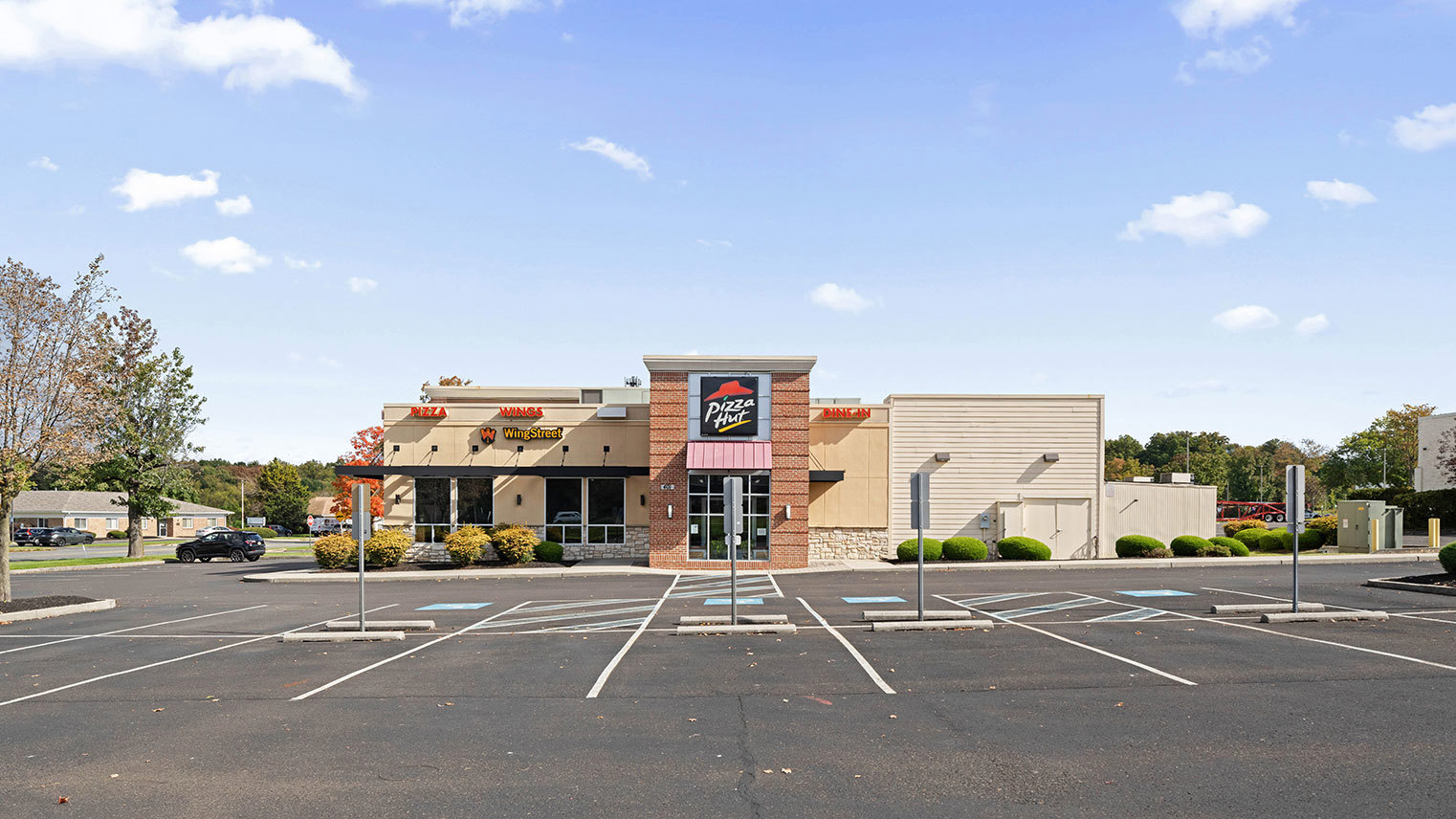 Fairless Hills Towne Center Outparcel with medical, office and retail space for rent near me in PA – Fairless Hills Towne Center
