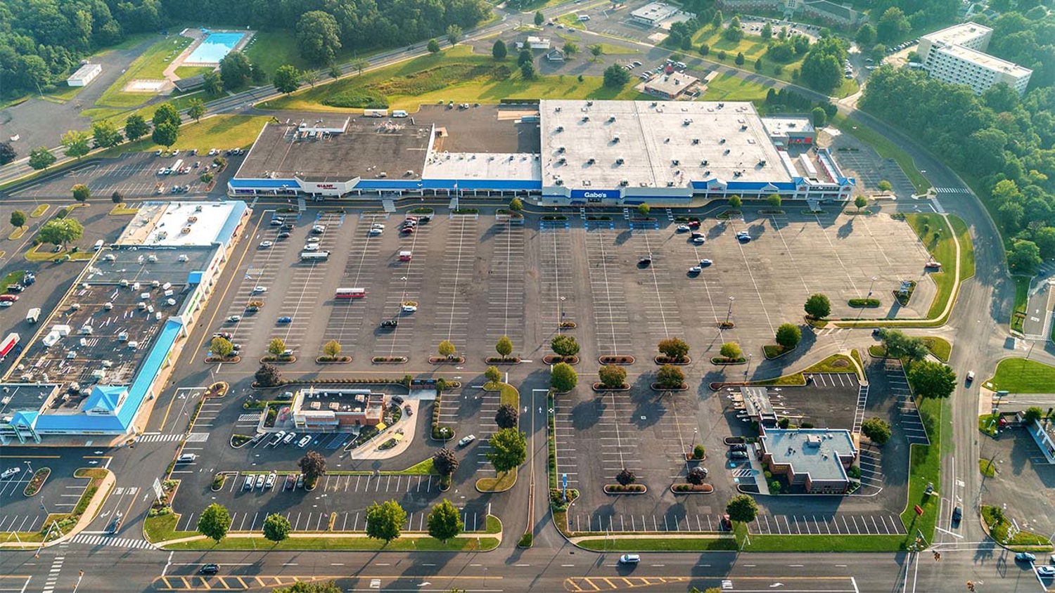 Larken Associates Negotiates Over 13,000 Square Feet in Commercial Lease Renewals at Bucks County Shopping Center in Pennsylvania