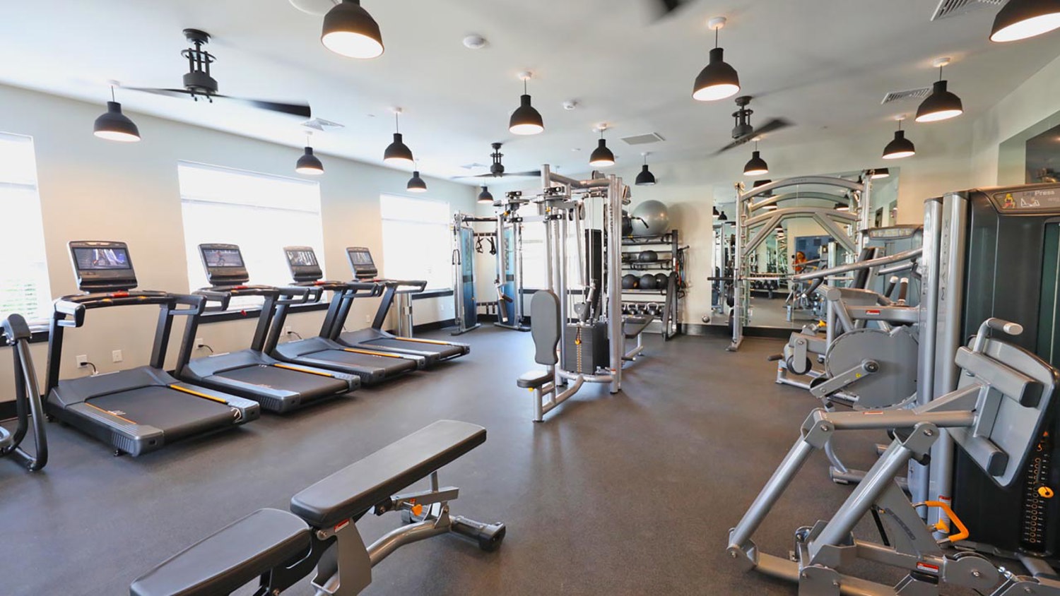 Luxury apartments with a gym in Bordentown, NJ – The Reserve at Crosswicks