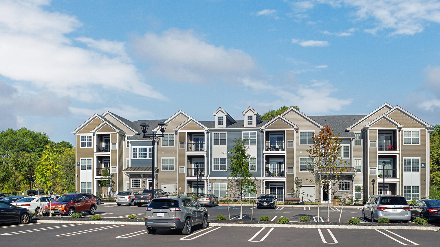 The Ridge at Readington Luxury garden apartments for rent in Whitehouse Station, NJ – The Ridge at Readington