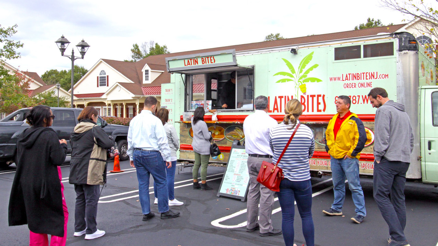 Larken Associates Hosts Food Truck Thursday for Tenants at Two Somerset County, NJ Properties