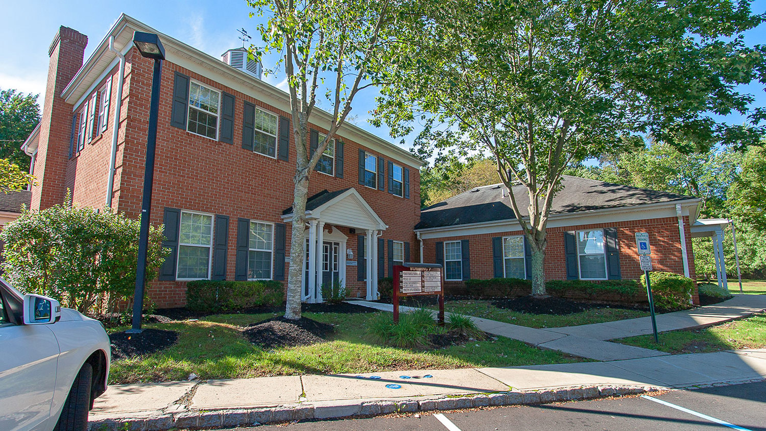 Professional spaces for lease Princeton, New Jersey - Montgomery Commons