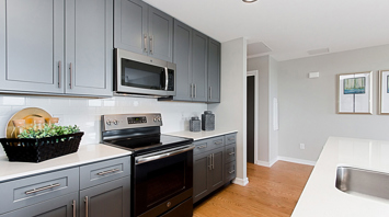 The Pinnacle at 65 Luxury pet friendly apartment kitchen in Bethlehem, PA – The Pinnacle @ 65
