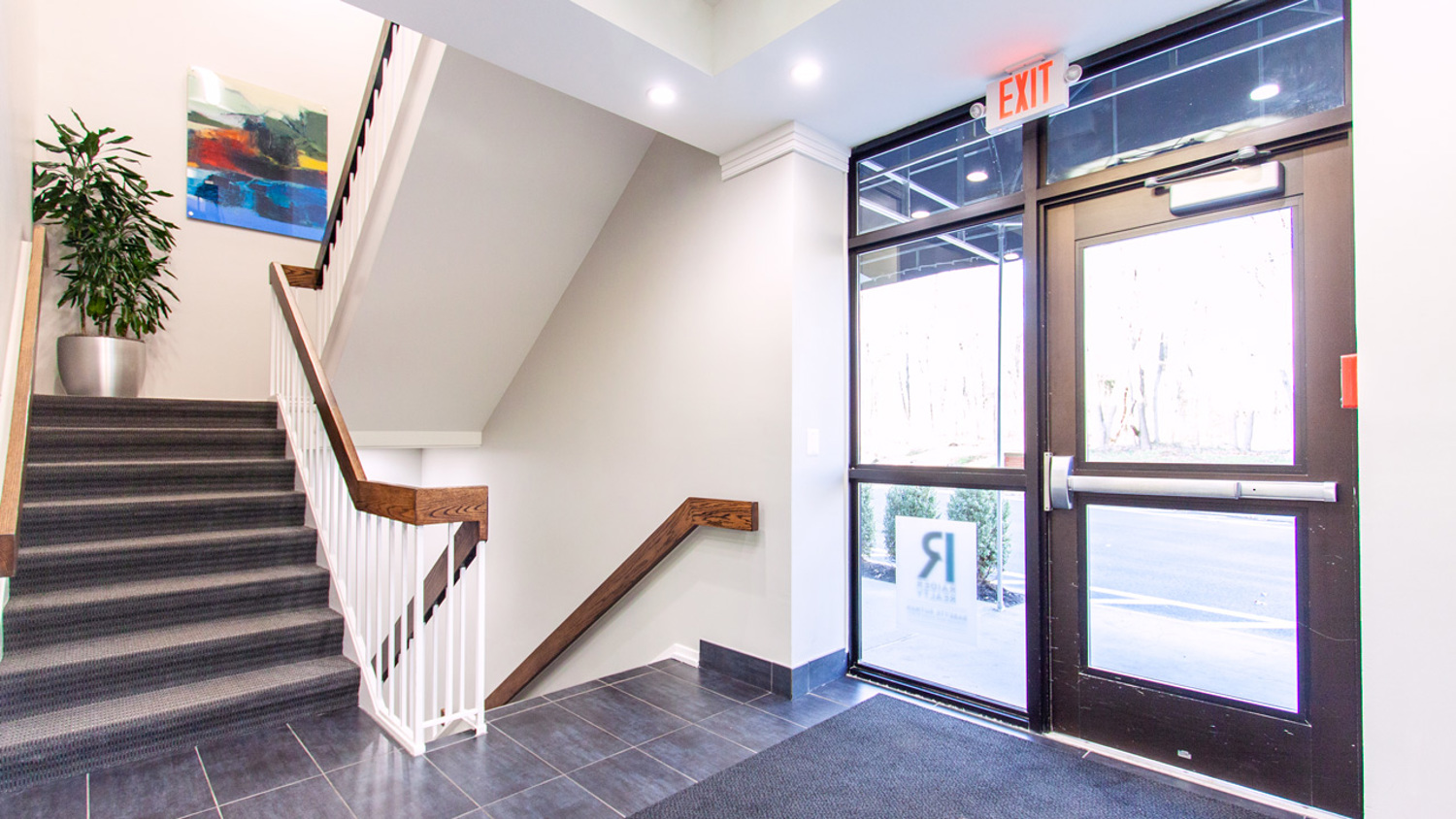 Larken Associates Negotiates Commercial Rental Lease to Bring Branchburg, NJ Office Building to Full Occupancy